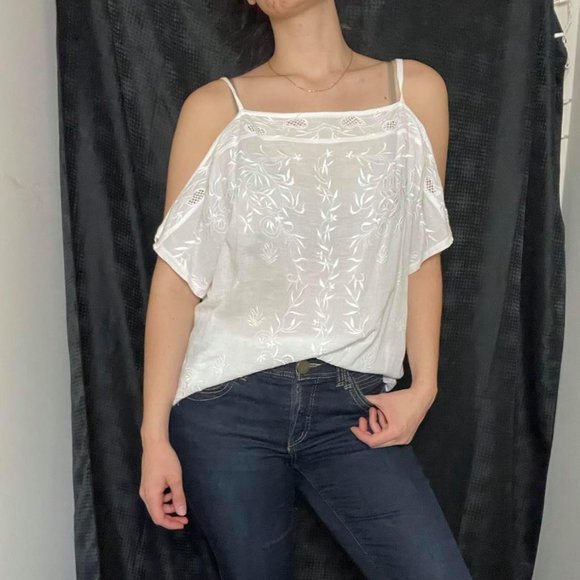 Lucky Brand Tops - Luck Brand White Cold Shoulder Top